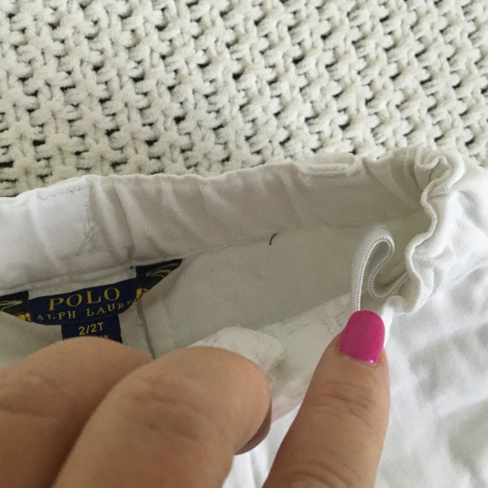 POLO RALPH LAUREN WHITE SHORTS WITH ADJUSTABLE WAIST SIZE BOYS 2/2T - Picture 3 of 4